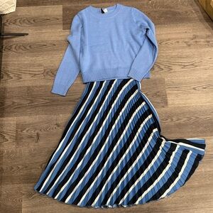 Sold as a set, perfect matching colors, like new